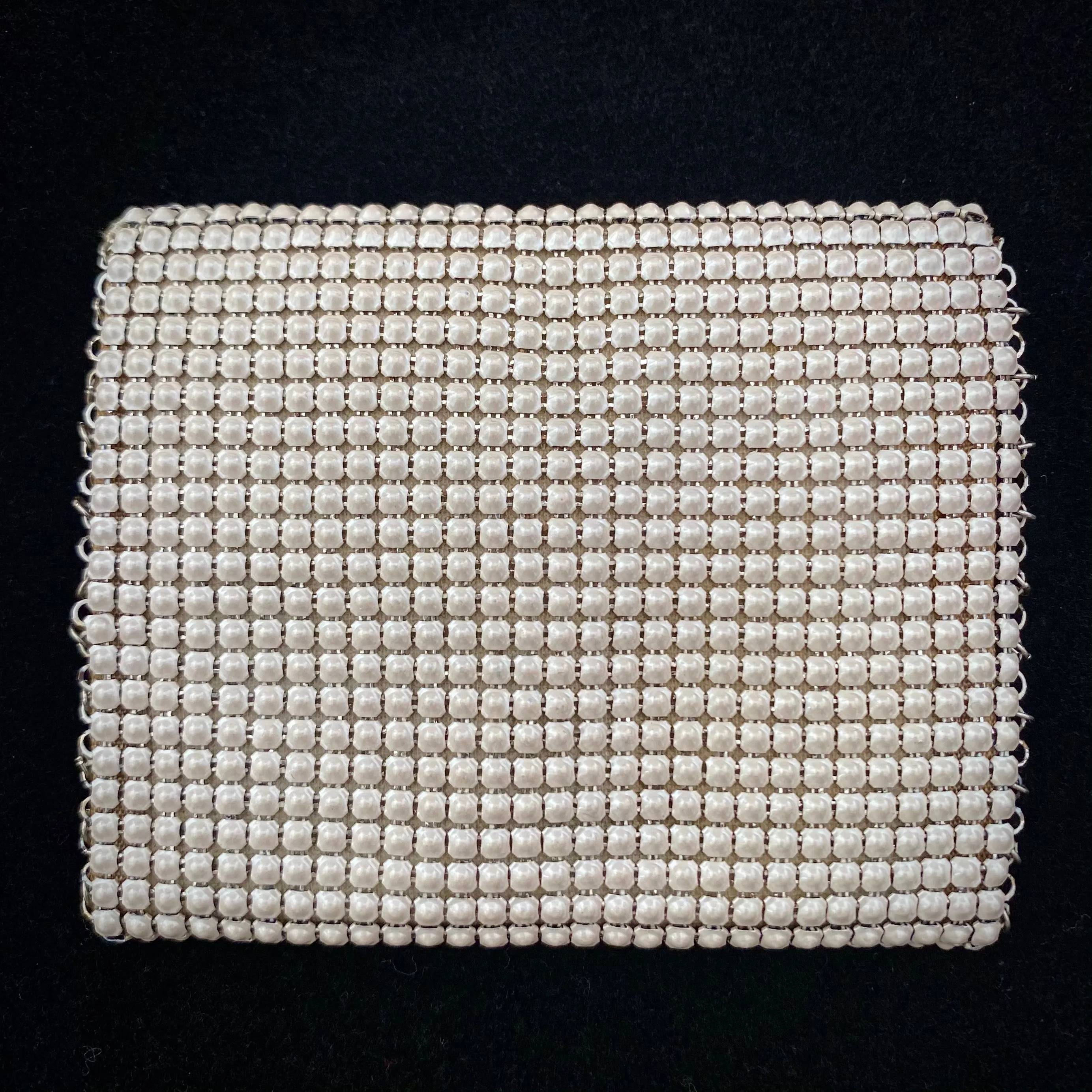 1950s White Enamel Mesh Change Purse