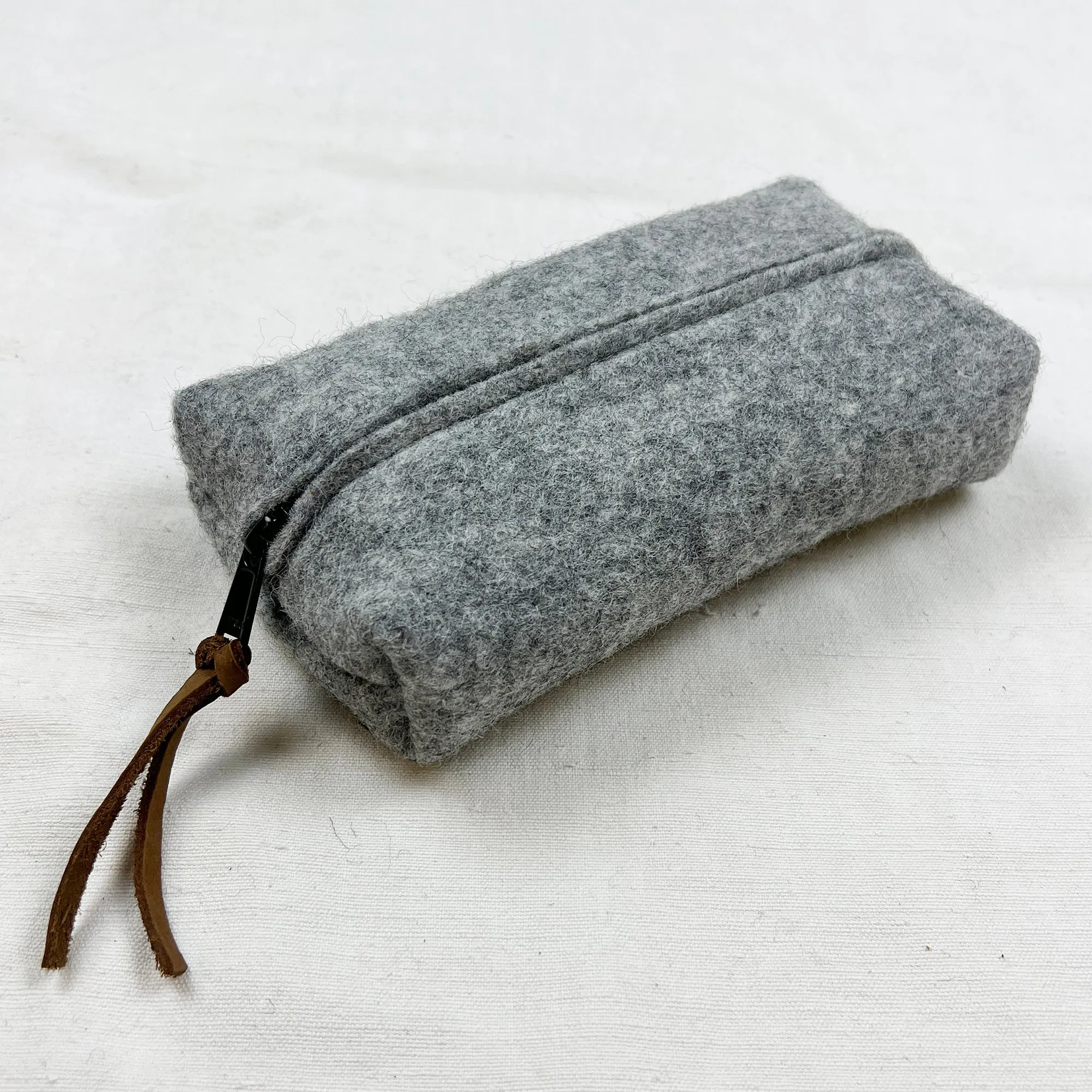 ADESH Small Boxy Felt Pouch Desk Tidy (WS)