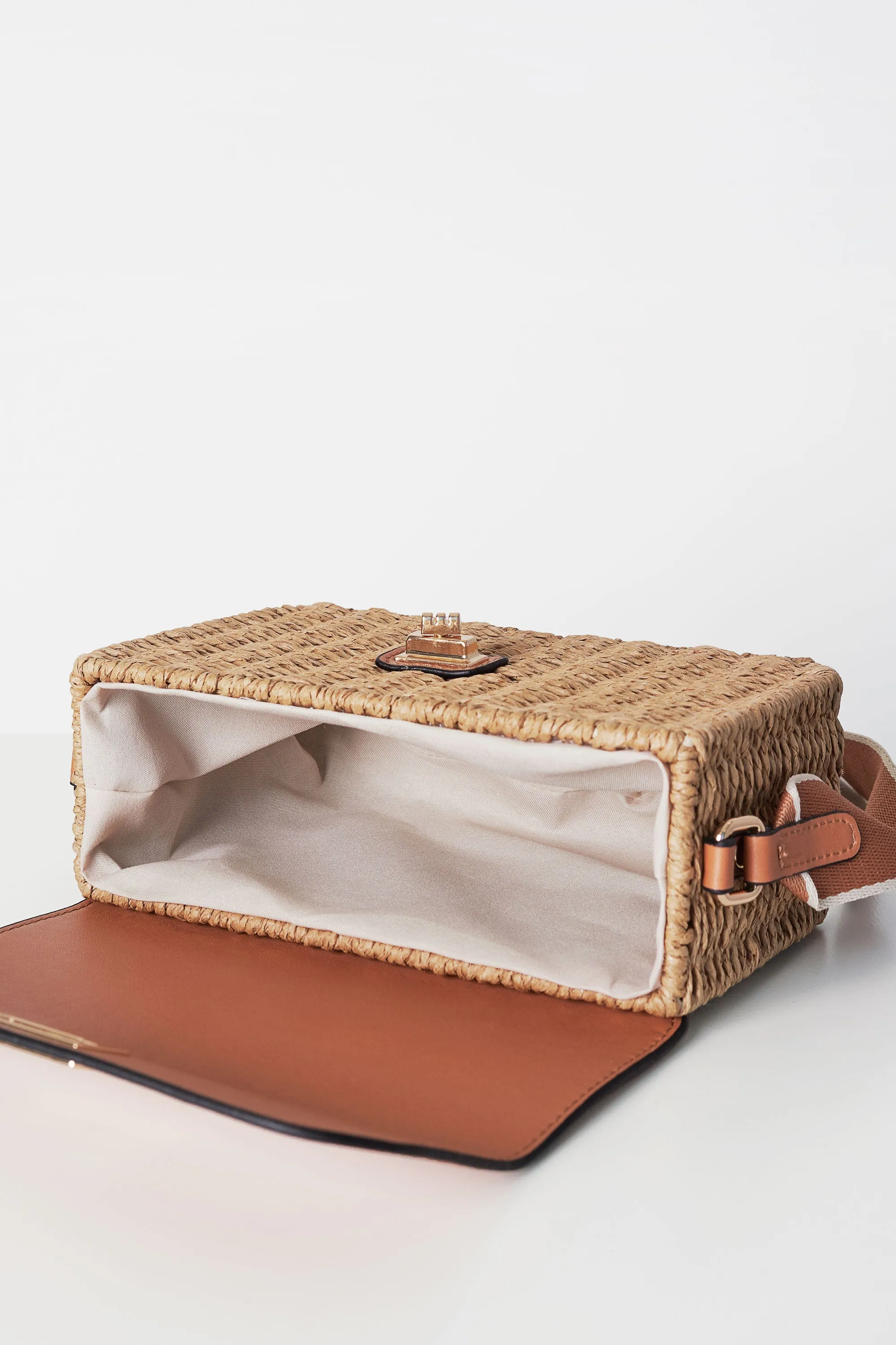 Birdie Khaki Raffia Purse