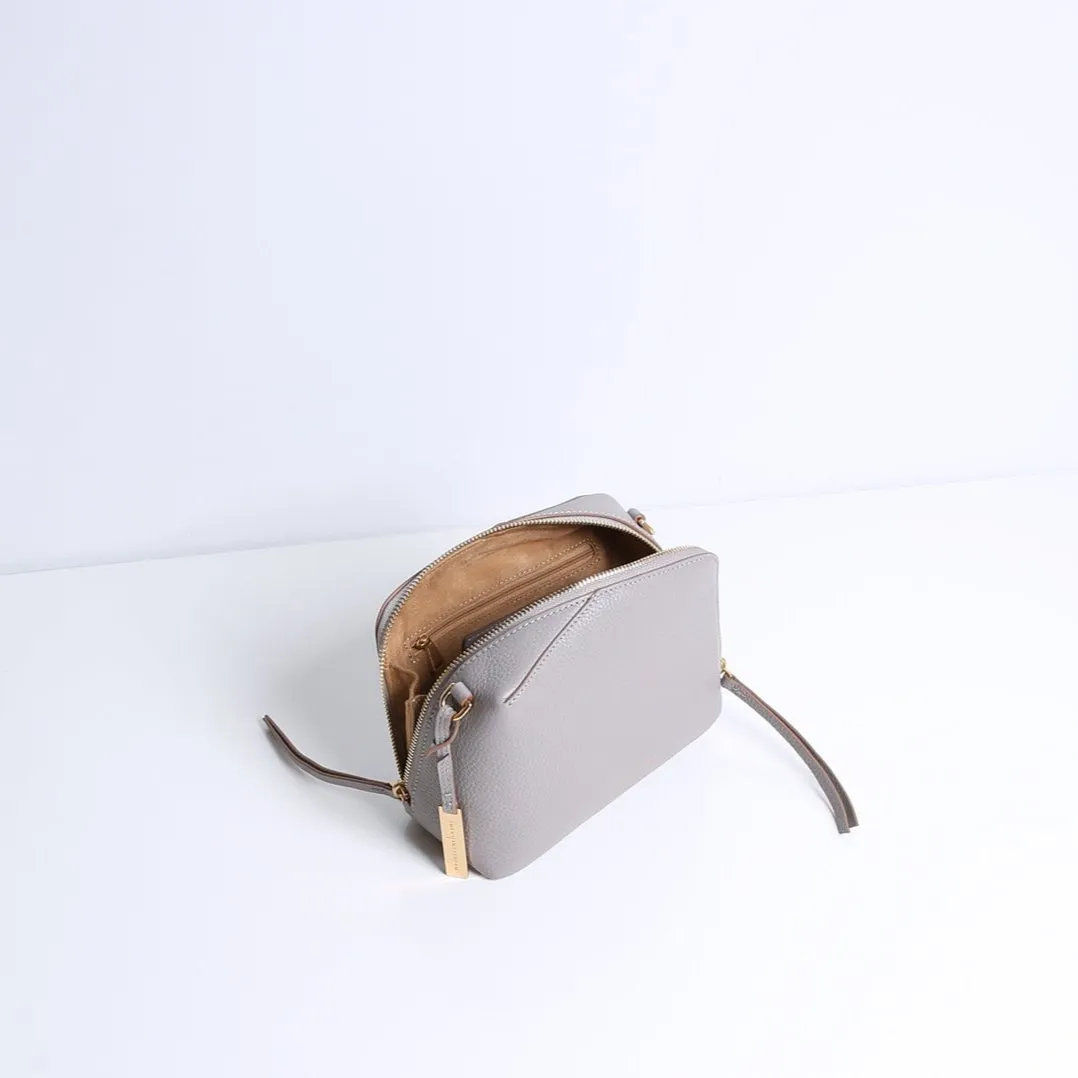 BLAKE CROSSBODY | TAUPE