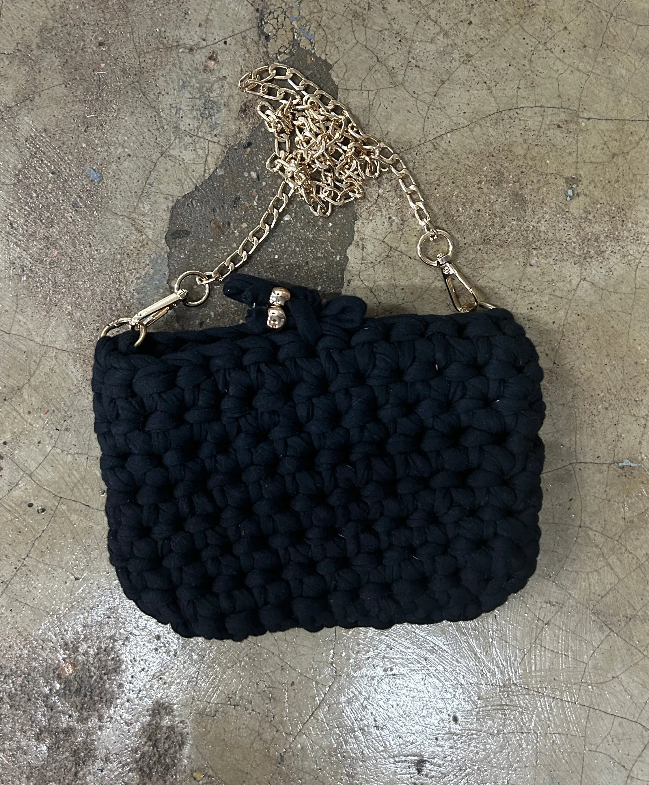 Evelyn crochet bag with gold strap