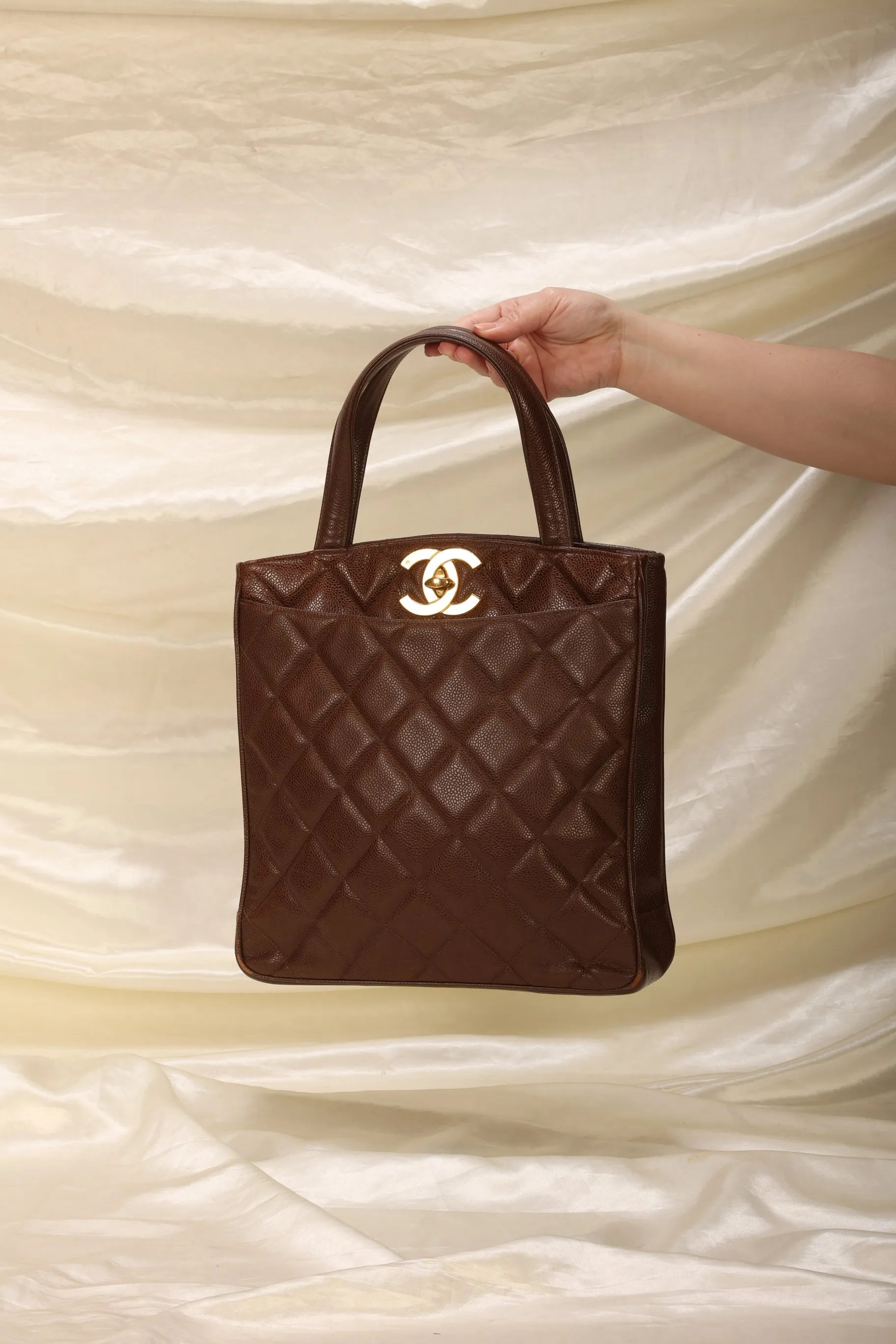 Extremely Rare CL Caviar XL Logo Turnlock Tote