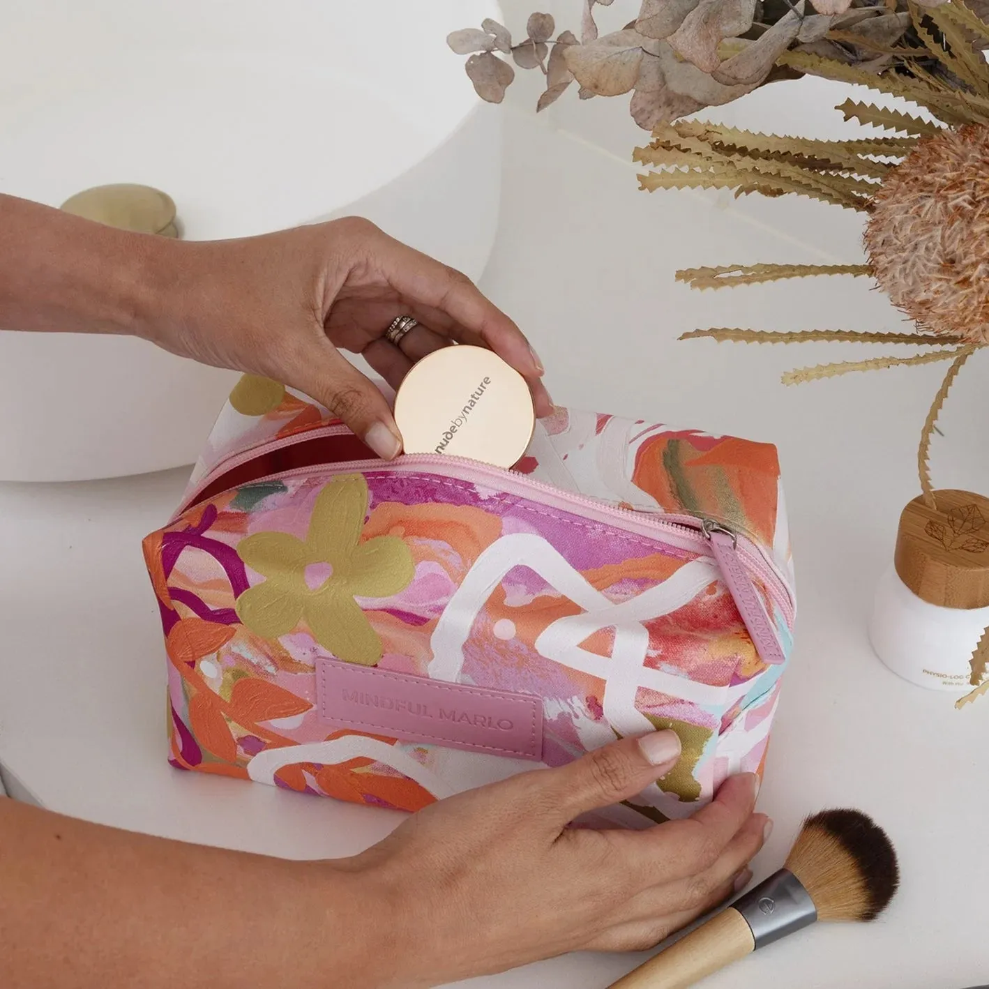 Mindful Marlo Box Make Up Bag - Ivy