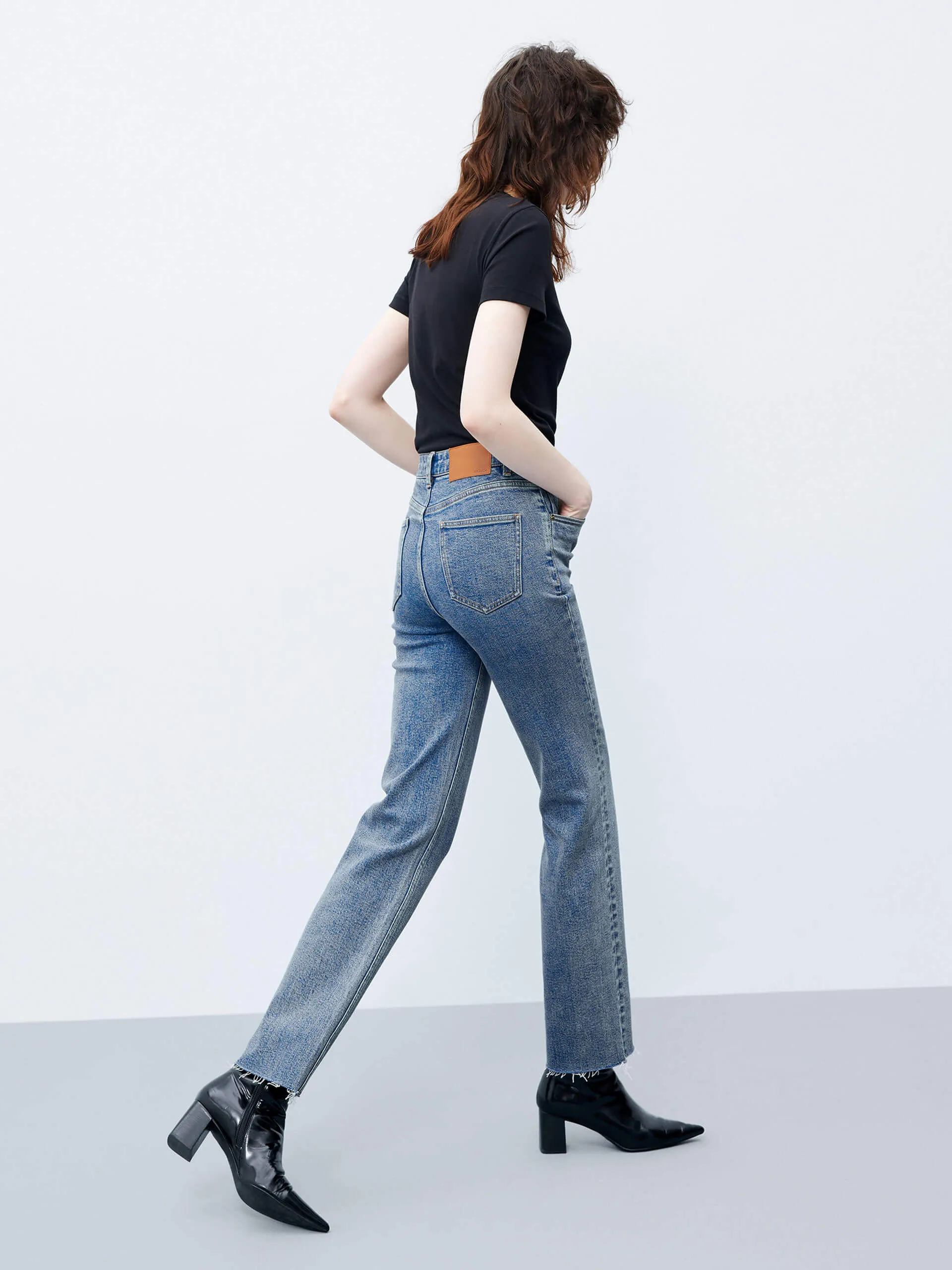 Straight Leg Raw Hem Jeans