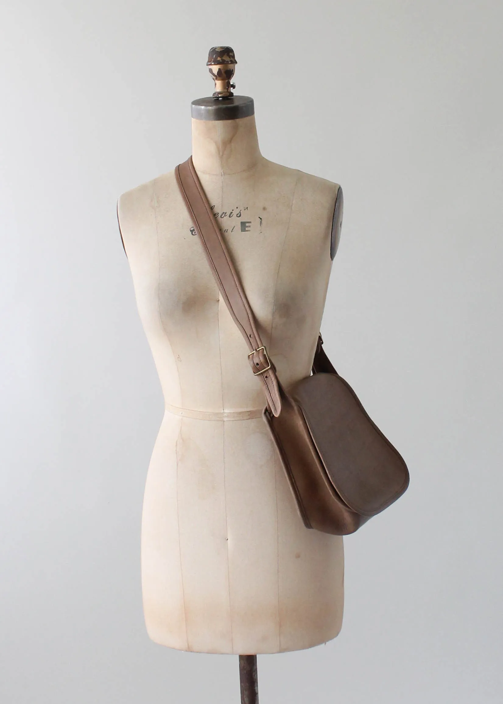 Vintage 1970s Coach Taupe Leather Saddle Bag Purse