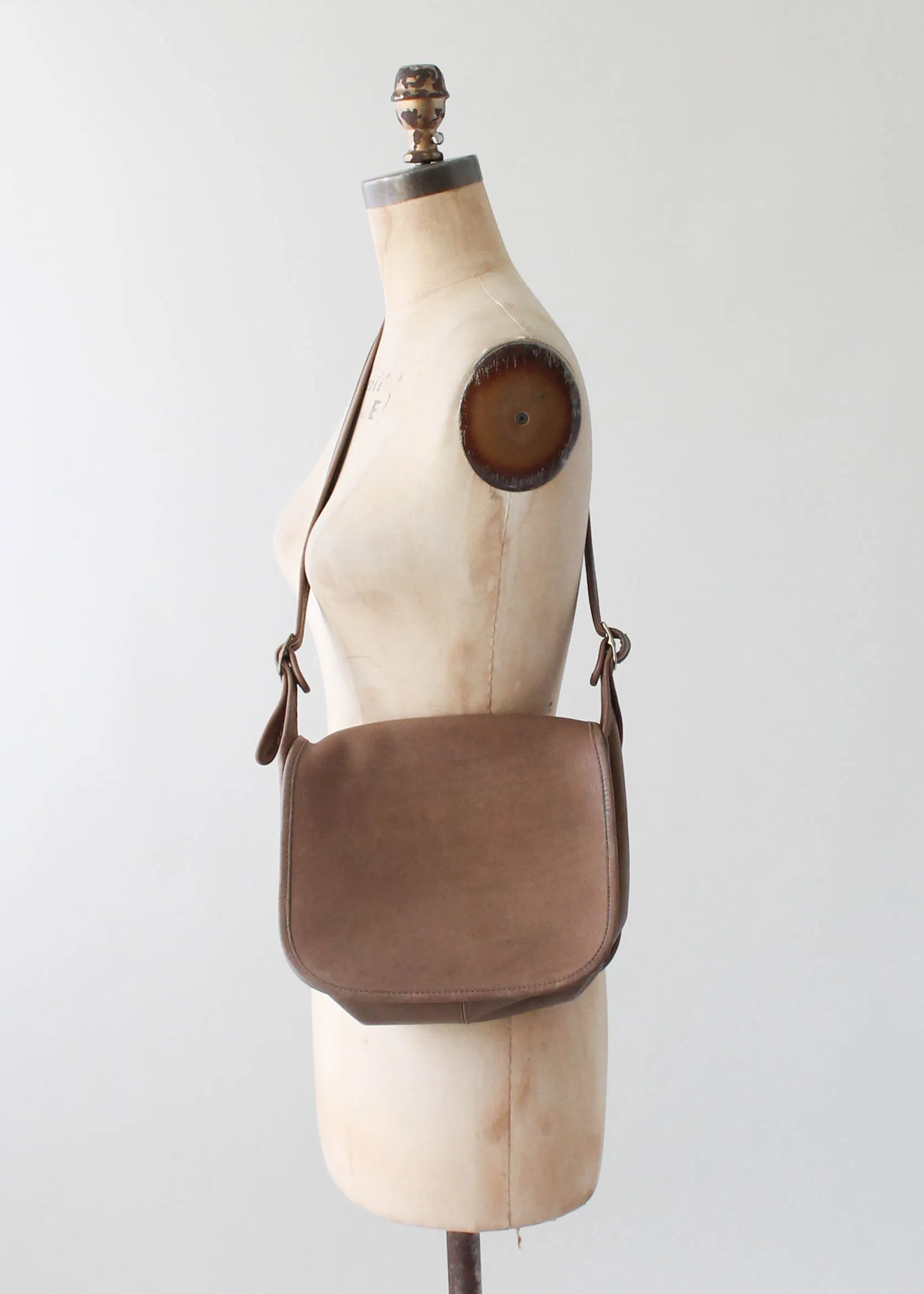 Vintage 1970s Coach Taupe Leather Saddle Bag Purse