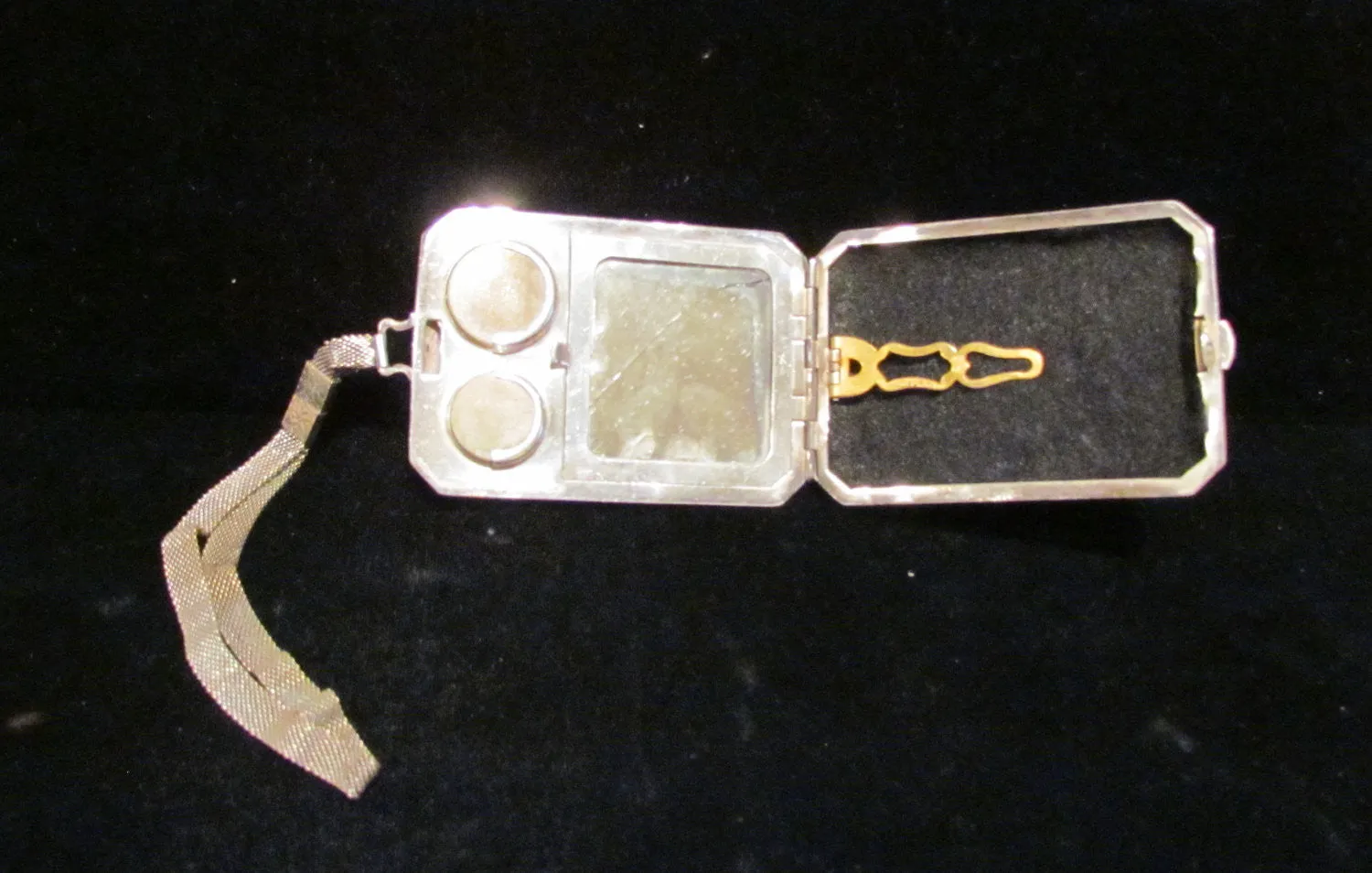 Vintage Silver Plated WHSCO Coin Or Change Purse Powder & Mirror Compact Silver Plated Wristlet Purse